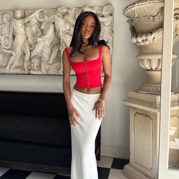 HOUSE OF CB 'Pia' Cherry Corset NWOT - Picture 9 of 14